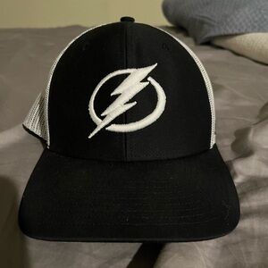 Unisex Black and White Tampa Bay Lightning Hat - NWOT